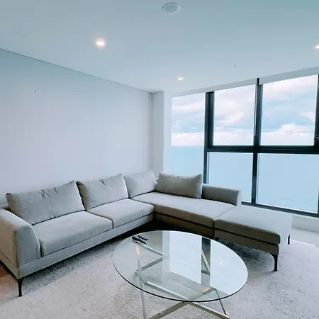Serain Residences On 88 Esplanade Surfers Paradise Gold Coast Exterior photo